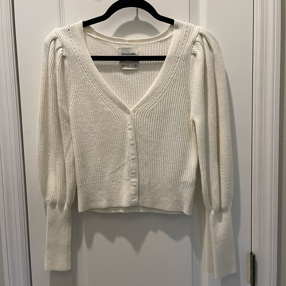Abercrombie knits tops size XS